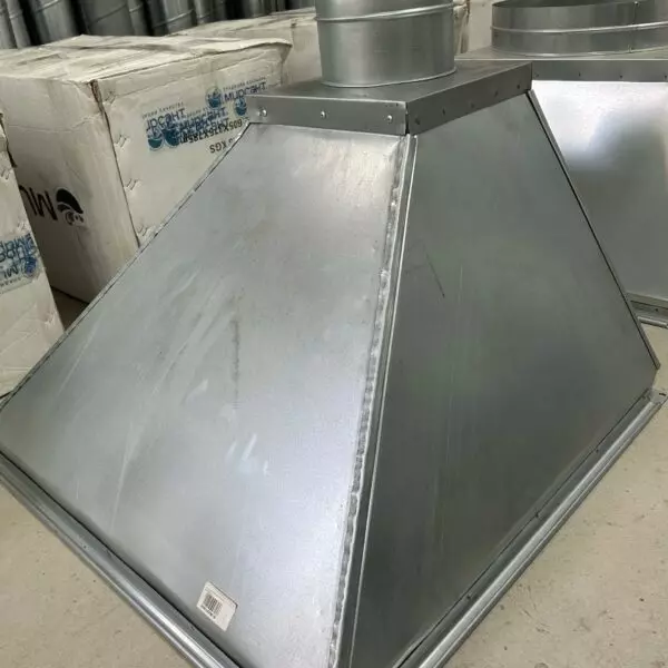 Зонт оцинкованный вытяжной 650*650/160